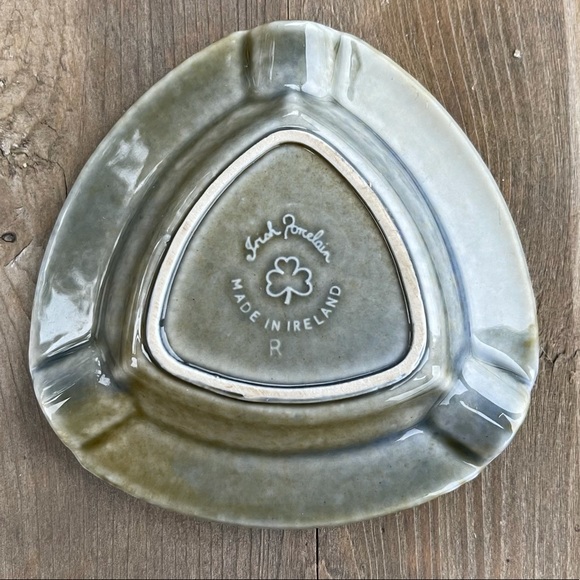 Wade Irish Porcelain Finn MacCoul Design Ashtray - Picture 6 of 8